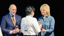 Vrchní sestra hospice převzala z rukou první dámy významné ocenění